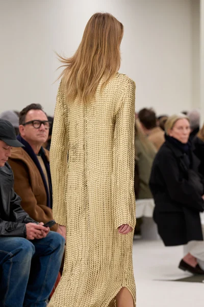 Look 67